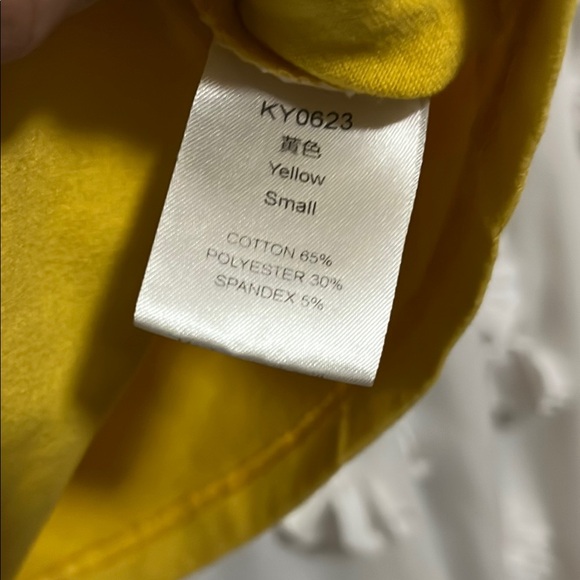 Yellow Sunflower Graphic Tee - Picture 2 of 3